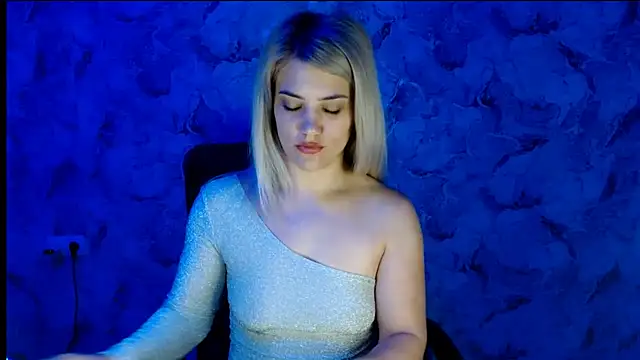 nika gold1 online show from October 15, 1:08 pm