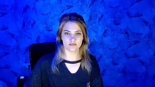 Snapshot of nika_gold1 chatting on April 28, 6:01 pm nika gold1 online show from April 28, 6:01 pm