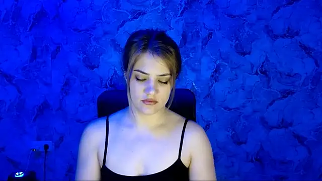 nika gold1 online show from April 13, 5:28 pm