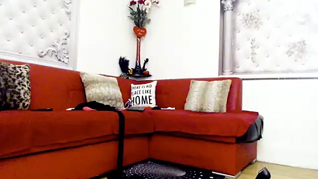LadyBellaa online show from June 5, 2:05 am