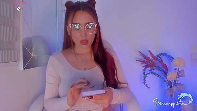 Snapshot of missbrianna chatting on November 8, 10:24 pm missbrianna online show from November 8, 10:24 pm