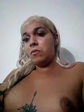 Snapshot of transgirl26 chatting on June 10, 8:15 am transgirl26 online show from June 10, 8:15 am