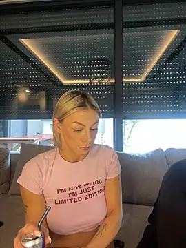 SexOnMyLvL online show from March 25, 12:04 pm