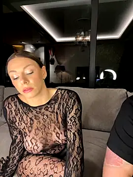 Snapshot of SexOnMyLvL chatting on November 5, 9:40 pm SexOnMyLvL online show from November 5, 9:40 pm