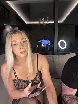 SexOnMyLvL online show from April 24, 8:22 pm