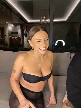 Snapshot of SexOnMyLvL chatting on November 7, 9:19 pm SexOnMyLvL online show from November 7, 9:19 pm