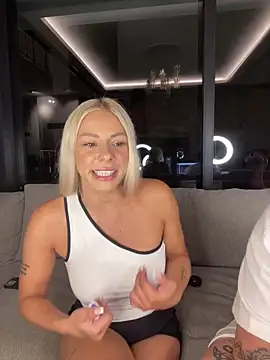 SexOnMyLvL online show from June 11, 8:50 pm