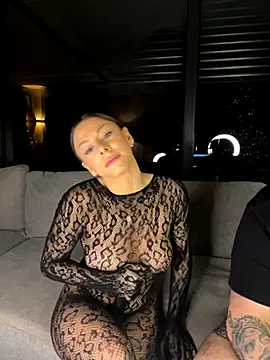 Snapshot of SexOnMyLvL chatting on November 20, 9:36 pm SexOnMyLvL online show from November 20, 9:36 pm