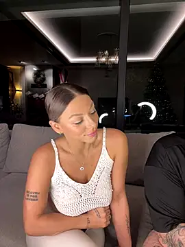 Snapshot of SexOnMyLvL chatting on November 14, 9:18 pm SexOnMyLvL online show from November 14, 9:18 pm