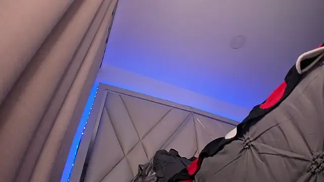 Snapshot of andreafernandz chatting on November 3, 12:49 am andreafernandz online show from November 3, 12:49 am