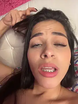 violetta-brown1 online show from November 13, 5:00 am