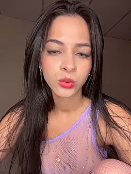 violetta-brown1 online show from February 5, 4:41 am