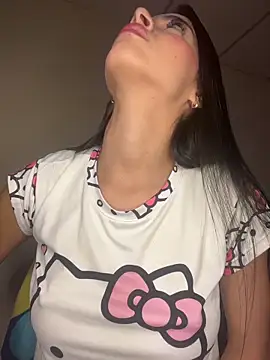 violetta-brown1 online show from February 11, 3:50 am