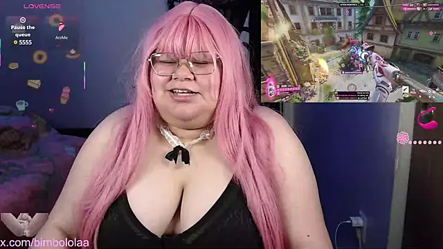 Snapshot of Bimbolola chatting on March 4, 9:40 am Bimbolola online show from March 4, 9:40 am