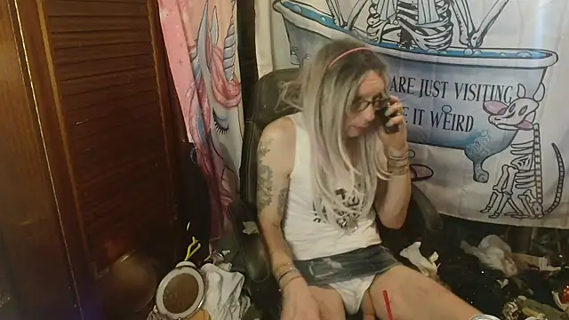 Ombeline1 online show from February 23, 3:45 pm