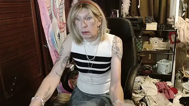 Ombeline1 online show from October 29, 7:13 pm