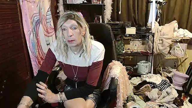 Ombeline1 online show from November 5, 6:27 am