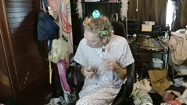 Ombeline1 online show from November 29, 8:03 am