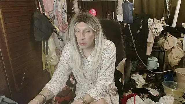 Ombeline1 online show from December 19, 5:04 pm