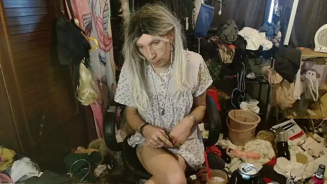 Ombeline1 online show from January 7, 10:31 am