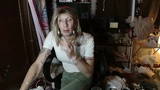 Ombeline1 online show from October 24, 7:35 pm