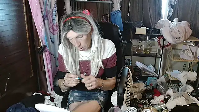 Ombeline1 online show from October 5, 4:20 pm