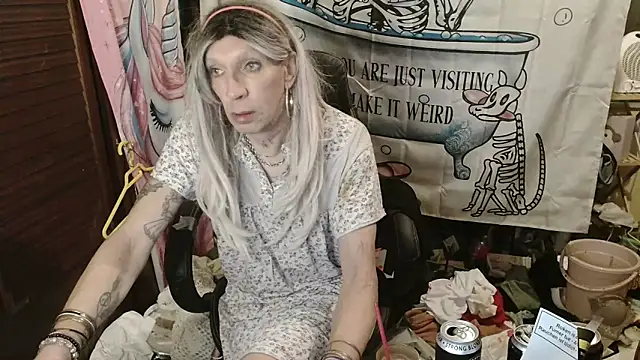 Ombeline1 online show from February 18, 3:48 am