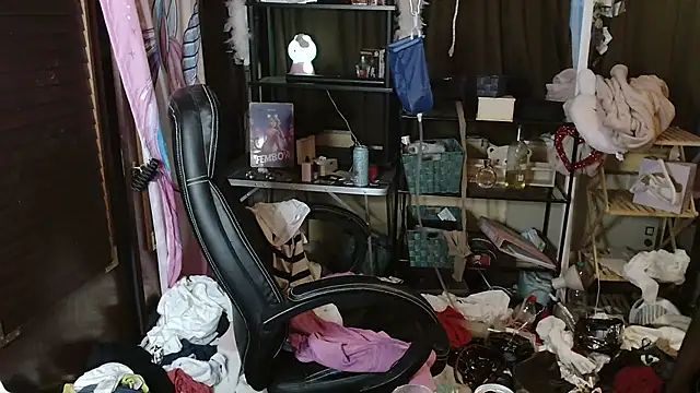 Ombeline1 online show from September 27, 5:52 pm