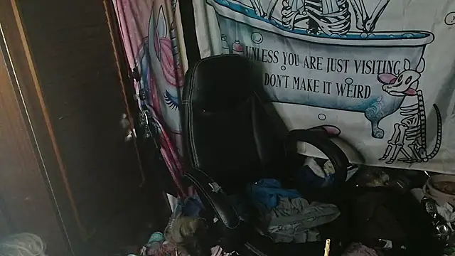 Ombeline1 online show from April 3, 8:04 pm