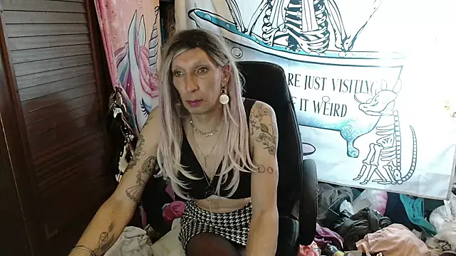 Ombeline1 online show from March 12, 12:53 pm