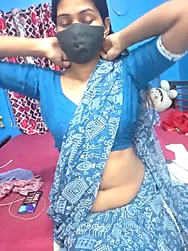 Snapshot of Triha_18 chatting on February 10, 1:54 pm Triha 18 online show from February 10, 1:54 pm