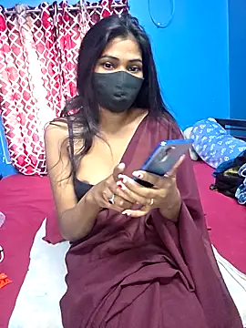 Snapshot of Triha_18 chatting on February 20, 10:28 am Triha 18 online show from February 20, 10:28 am