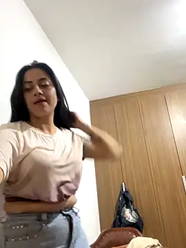 Snapshot of Juana19 chatting on November 23, 6:01 am Juana19 online show from November 23, 6:01 am