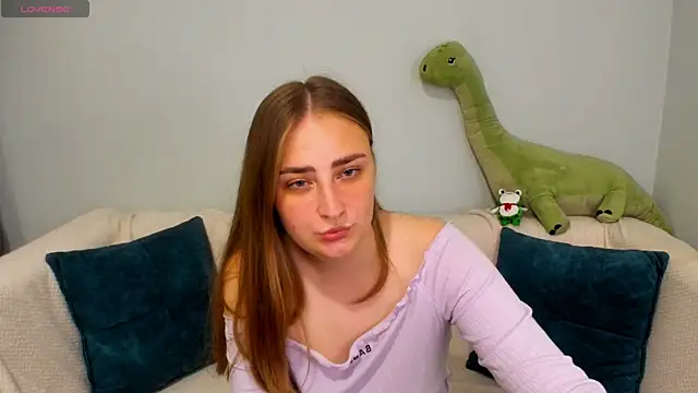 Snapshot of MilliStrii chatting on June 15, 2:12 am MilliStrii online show from June 15, 2:12 am
