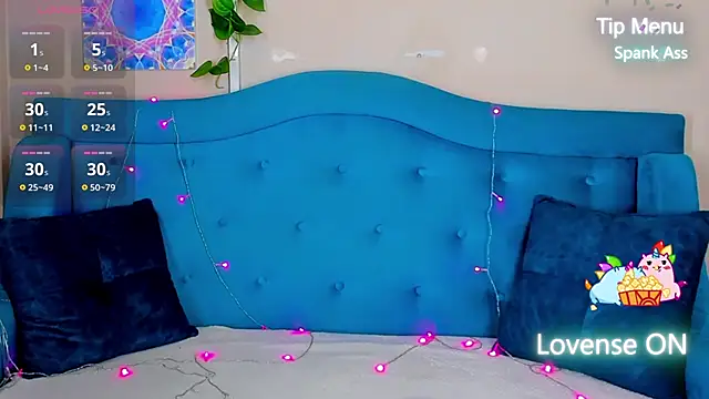 MilliStrii online show from October 18, 1:18 am