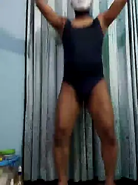 Snapshot of zentaishow chatting on February 16, 7:37 am zentaishow online show from February 16, 7:37 am