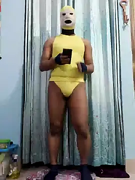 Snapshot of zentaishow chatting on February 12, 9:42 am zentaishow online show from February 12, 9:42 am