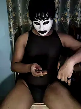 Snapshot of zentaishow chatting on November 8, 8:23 pm zentaishow online show from November 8, 8:23 pm