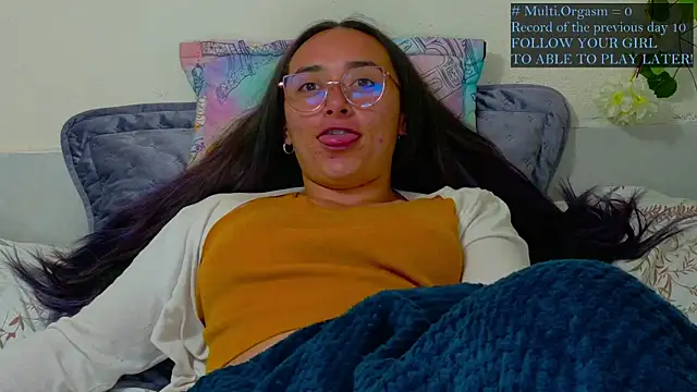 Hot Candy  online show from May 26, 1:47 am