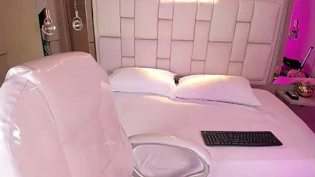 Biancax  online show from February 15, 4:13 am