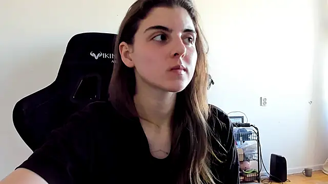 emmamurrr online show from October 7, 11:33 am