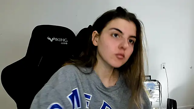 emmamurrr online show from November 13, 11:14 am