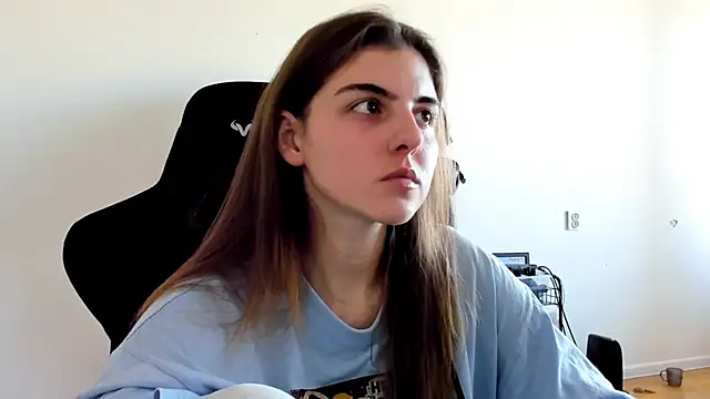 emmamurrr online show from October 1, 10:41 am