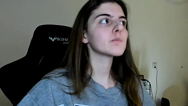 emmamurrr online show from December 21, 8:53 pm