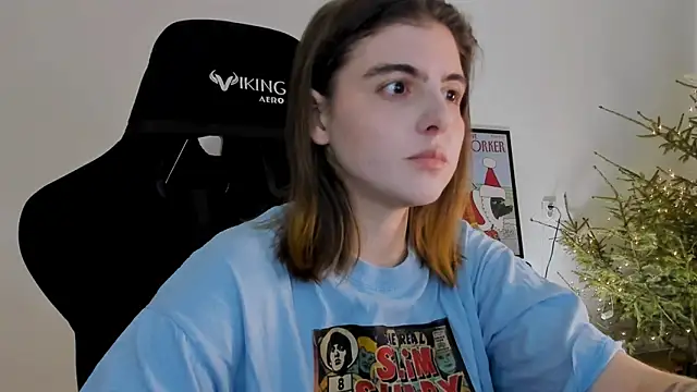 emmamurrr online show from January 6, 8:07 pm