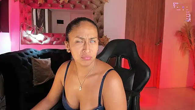 AmelyaMann online show from April 30, 12:45 pm