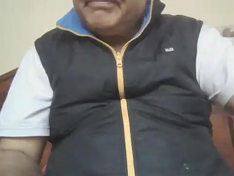 Snapshot of Nuttysub chatting on November 28, 1:50 am Nuttysub online show from November 28, 1:50 am