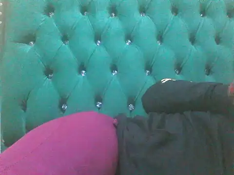 Sexy Riri online show from October 28, 9:25 pm