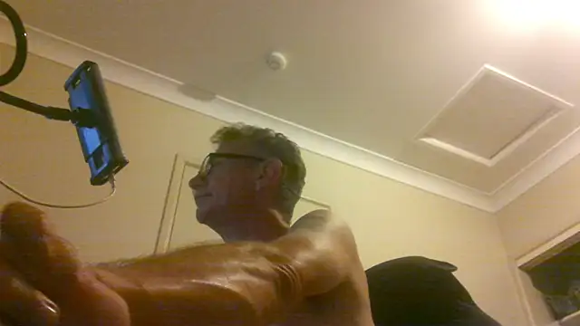 butseriouslykahnt online show from January 21, 6:45 pm