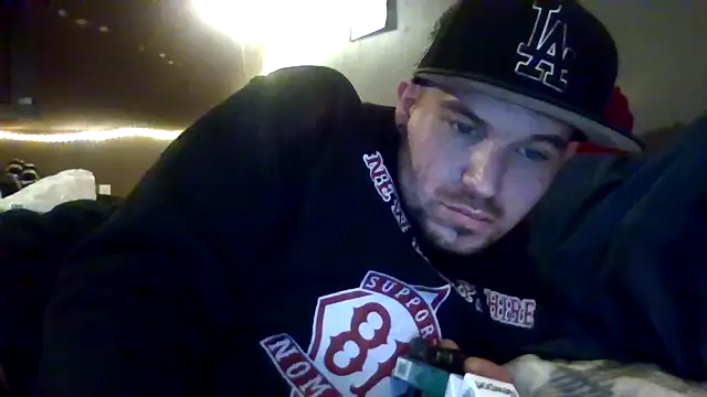 Snapshot of bigcocktat2dude603 chatting on January 2, 10:44 pm bigcocktat2dude603 online show from January 2, 10:44 pm